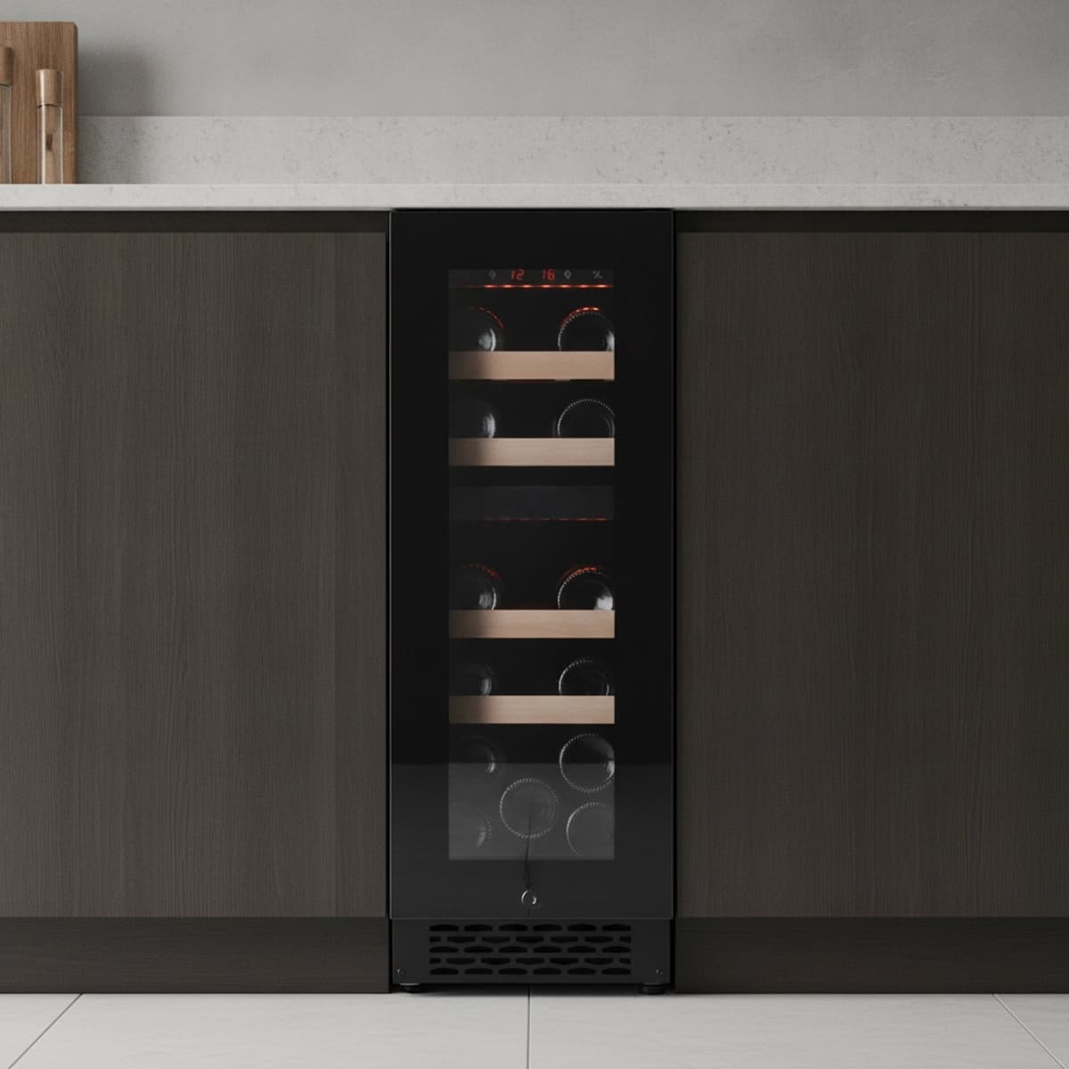 Majestic 17 bottles -  2 zones - Black glass front